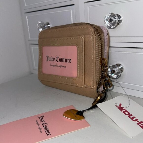 NWT Juicy Couture Beige Wallet with Gold Emblem - Picture 3 of 8